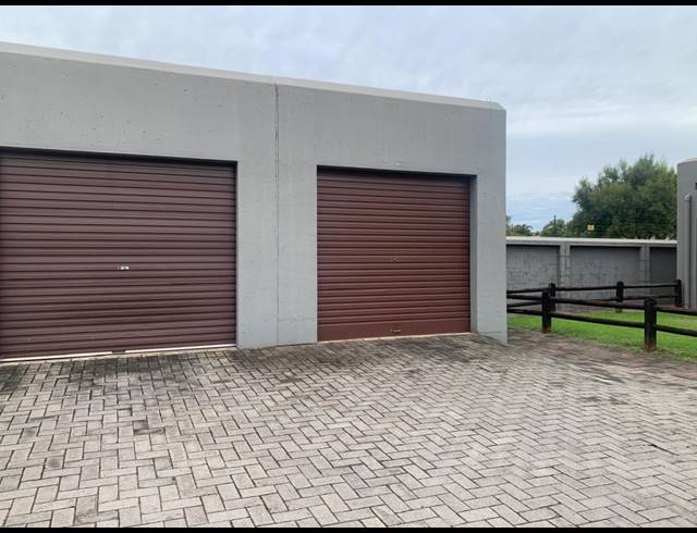 2 BEDROOM FLAT FOR SALE IN VANDERBIJLPARK SE 2